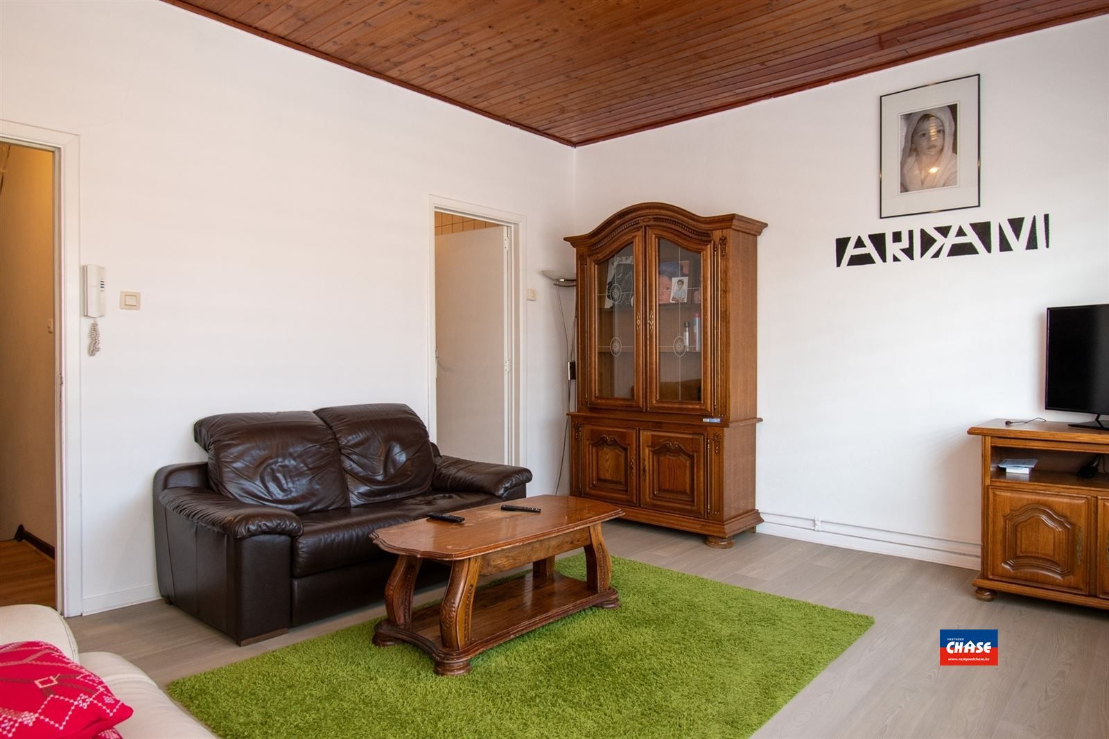 Appartementsgebouw of kangoeroewoning  bestaande uit 3 appartementen met elk 2 slaapkamers foto 9
