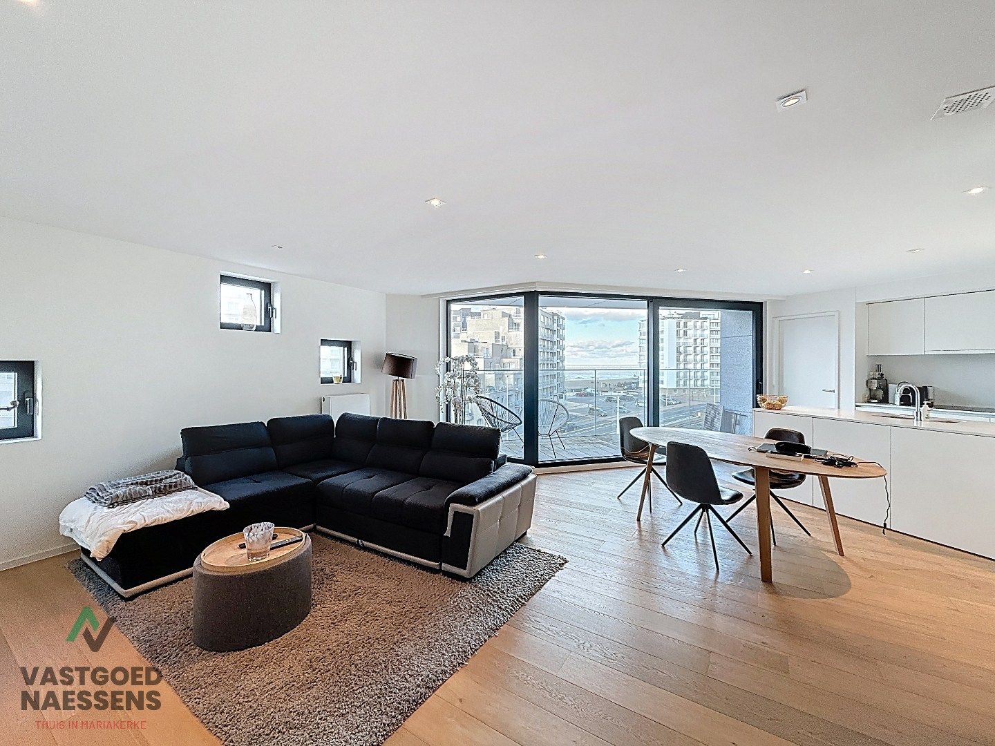 RECENT 2 SLPK APP MET 2 TERRASSEN foto {{pictureIndex}}