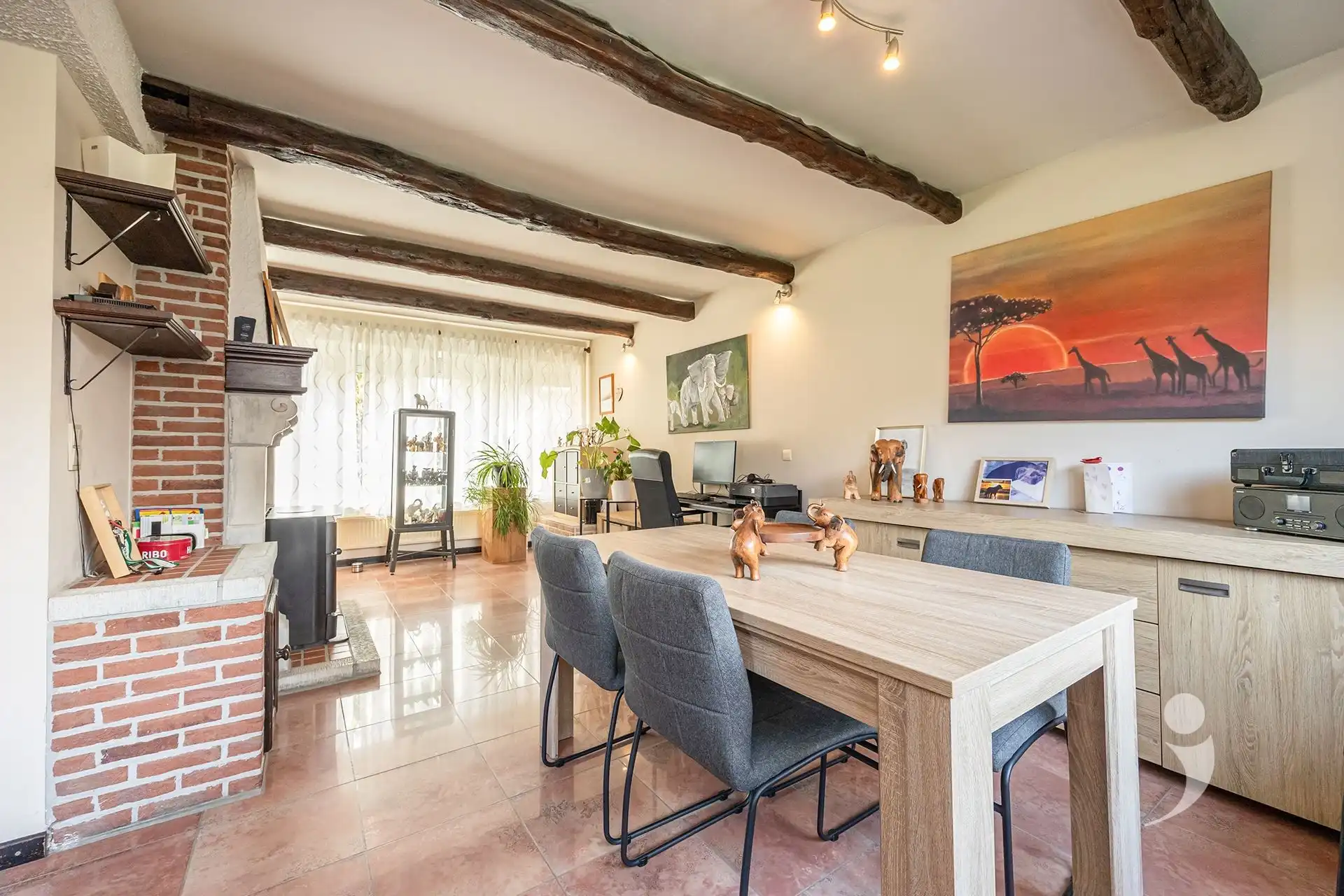 Rustig en uitstekend gelegen woning met 4 slaapkamers foto 8