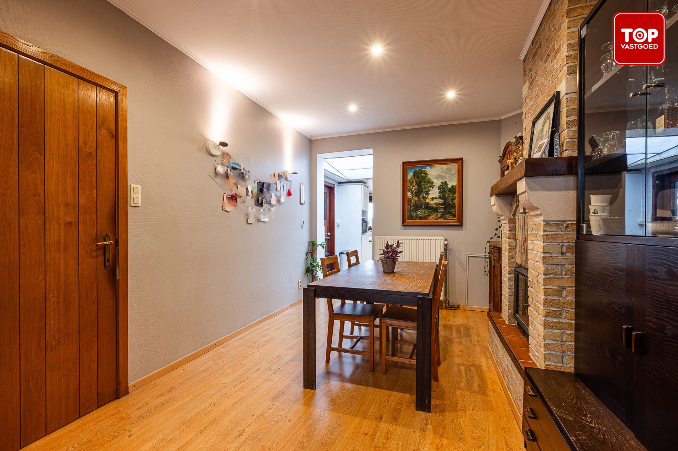 Charmante woning nabij het centrum van Drongen foto 5