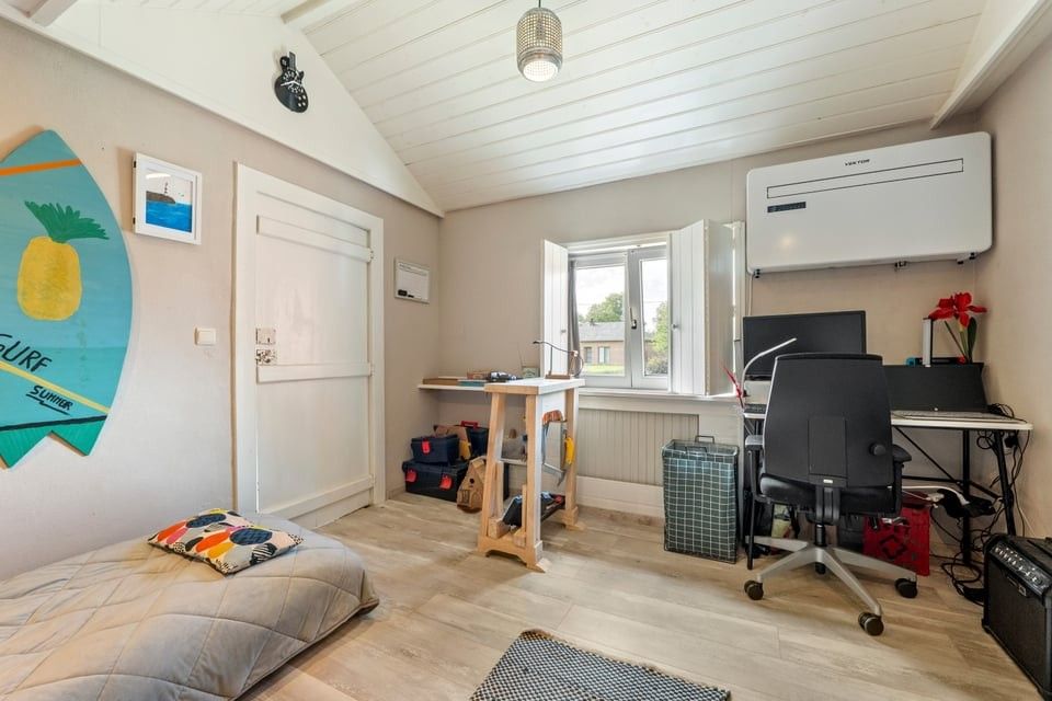 INSTAPKLARE WONING MET 4 SLAAPKAMERS EN 2 BADKAMERS OP EEN GOEDE LOCATIE foto 32