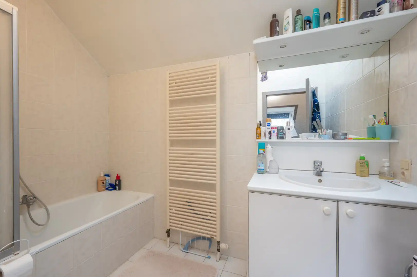 Appartement op goede ligging te Sint-Andries foto 9