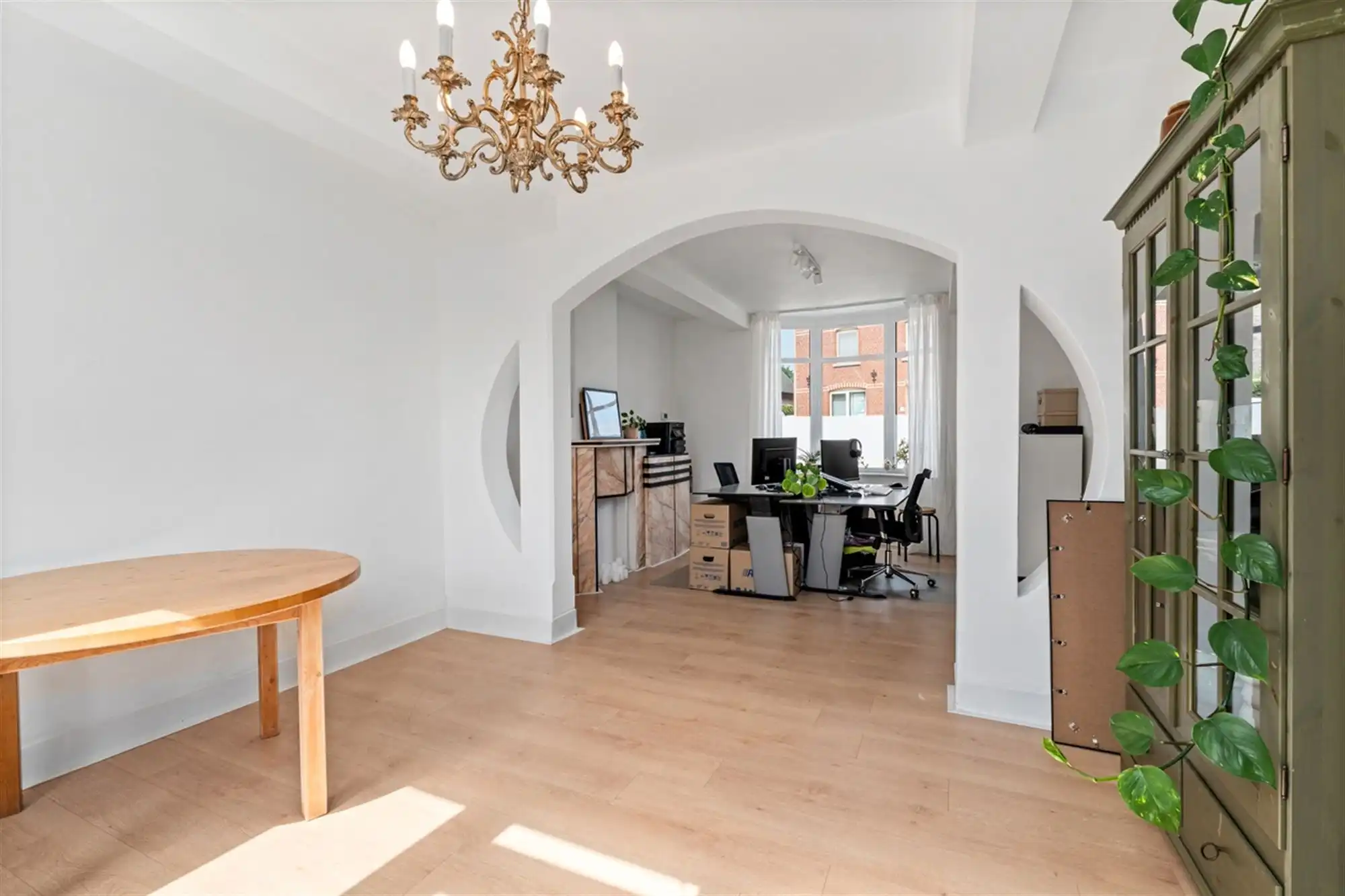 KARAKTERVOLLE WONING met 4 slaapkamers, garage & tuin op een perceel van ca. 811m² foto 8