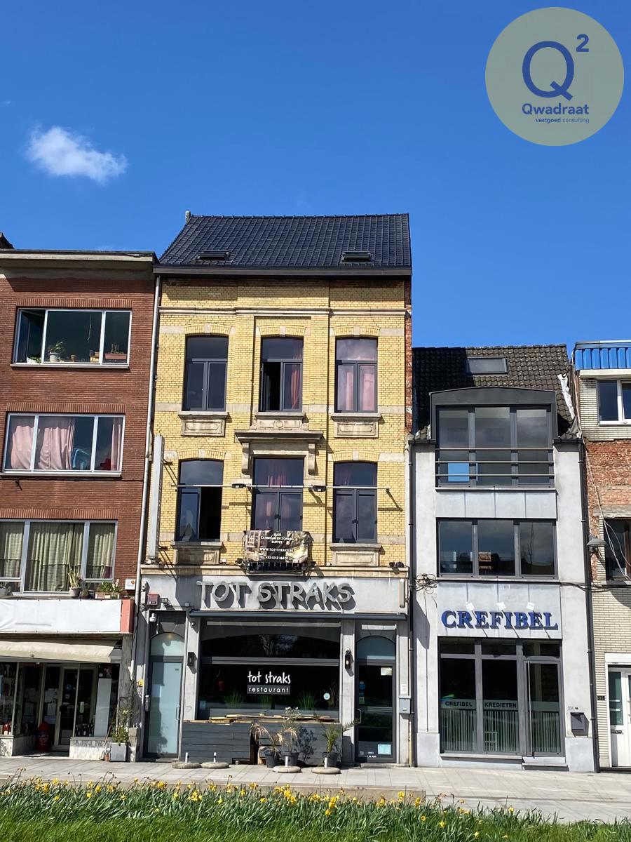 Riant opbrengsteigendom met handelspand op de Bredabaan te Merksem foto 13