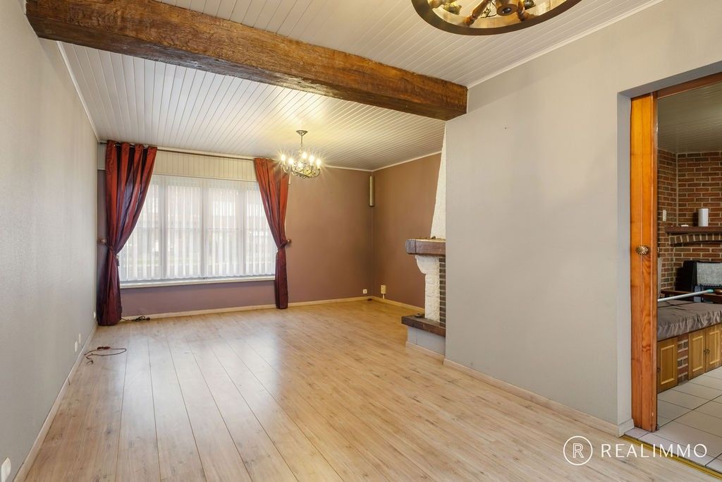 Gezinswoning met potentieel en zonnige tuin in de rustige Arendswijk foto 5