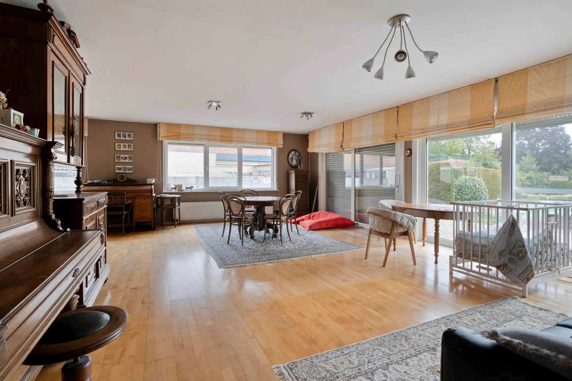 Woning met praktijk op toplocatie in centrum Begijnendijk foto 6