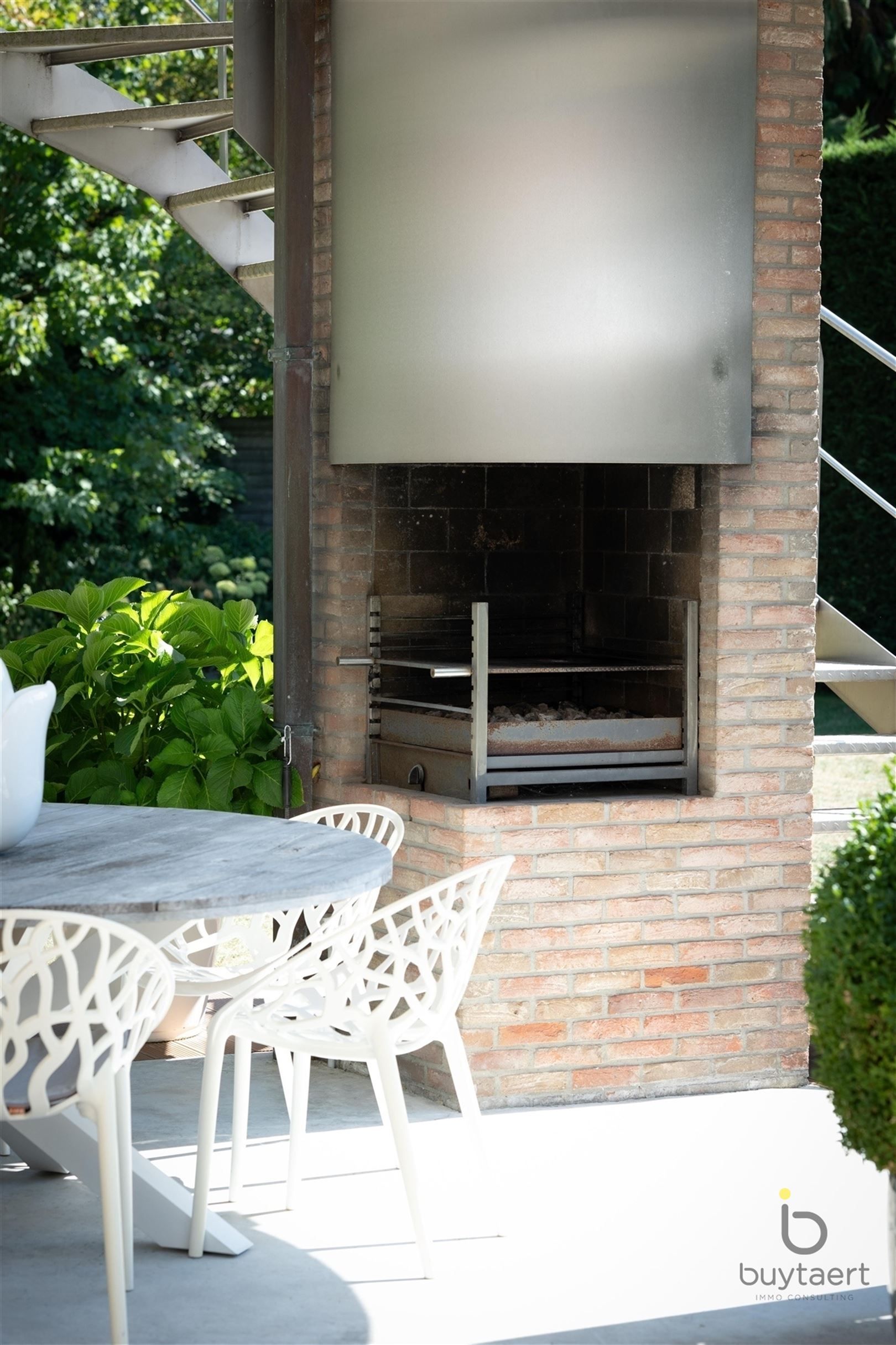 Wonen én werken in luxe familiewoning in begeerde Vriesdonkwijk foto 65