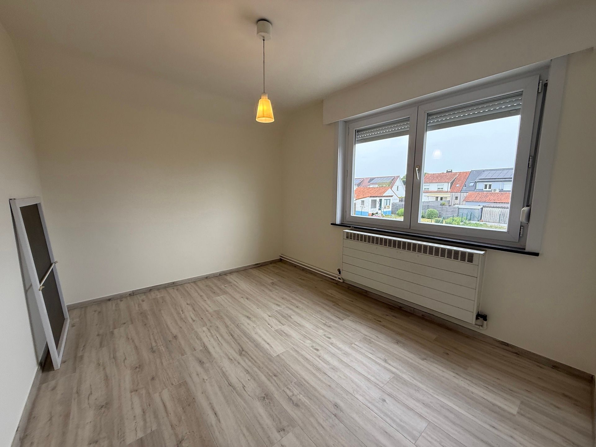 SCHELLEBELLE - OB in rustige wijk. foto 9
