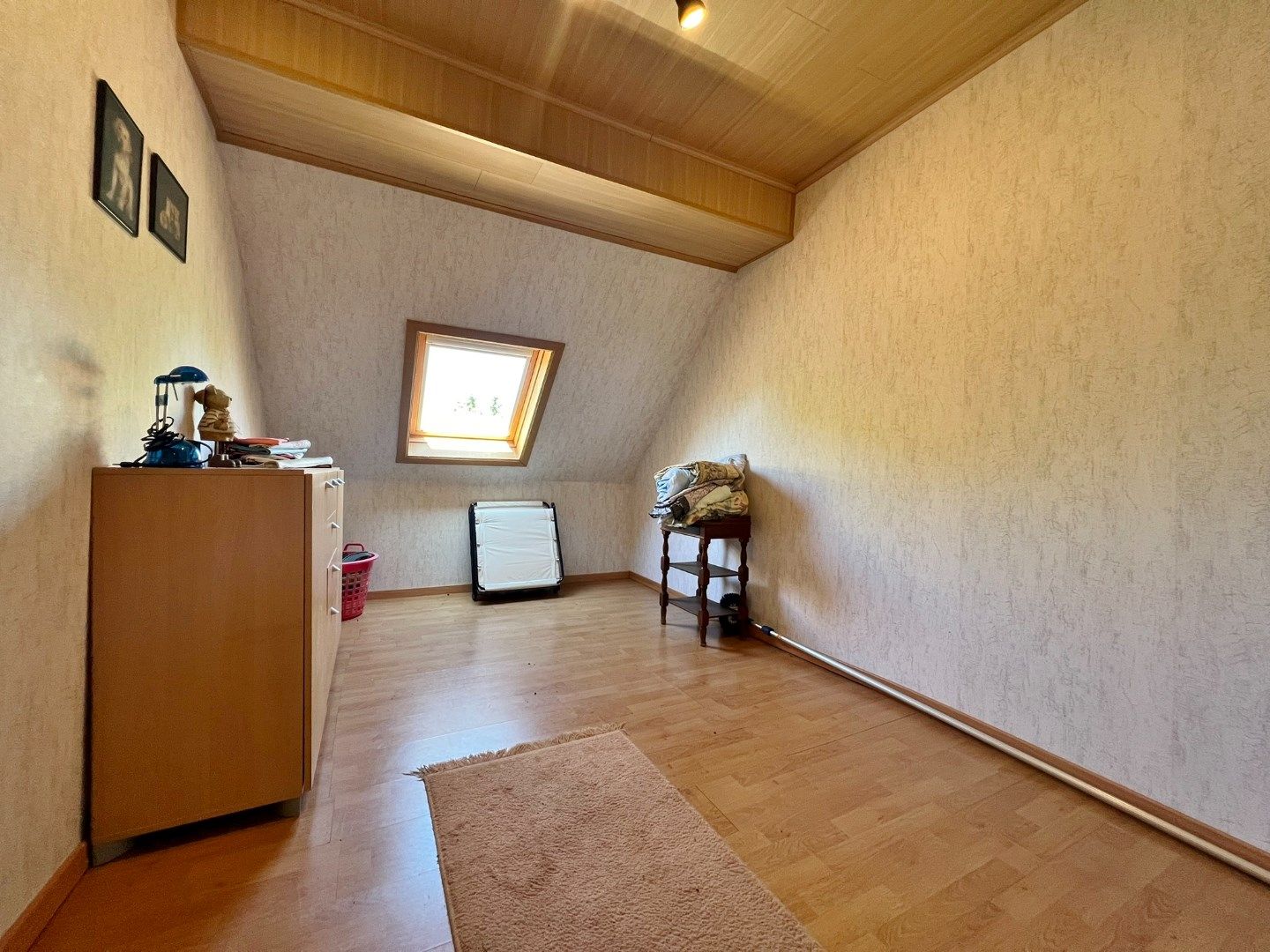 Te renoveren woning in de rustige dorpskern van Elverdinge.  foto 9