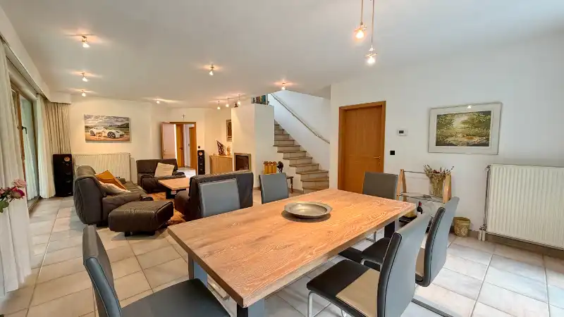Instapklare moderne villa van 310m² op 19 are met mooie tuin foto 27