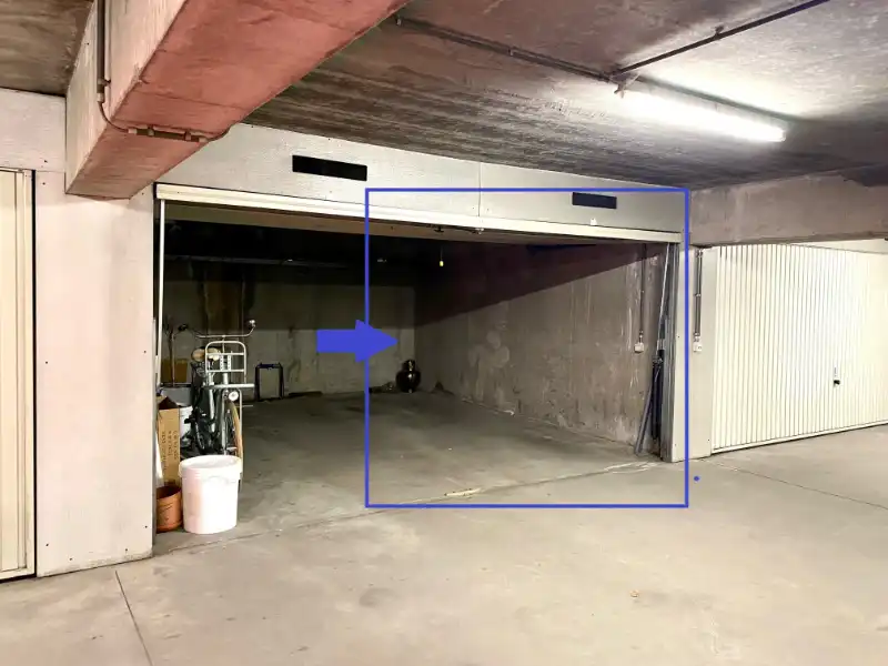 Garage in het centrum van Deinze foto 3