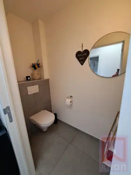 Instapklaar, 2-slpk appartement met terras en carport in het centrum van Geel foto 5
