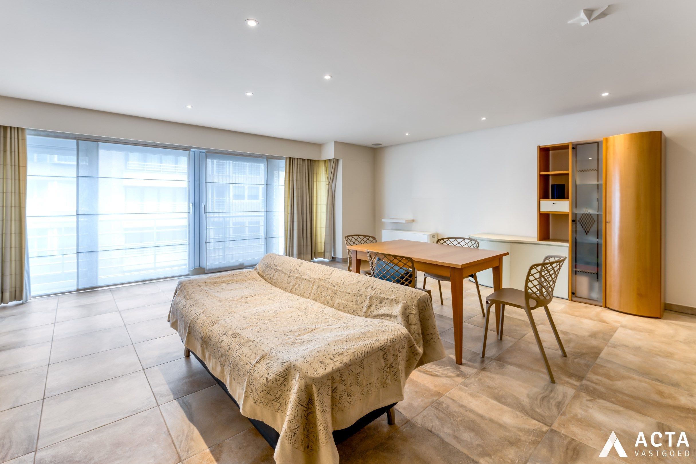 Ruim woon appartement met twee slaapkamers in centrum van Oostende foto 2