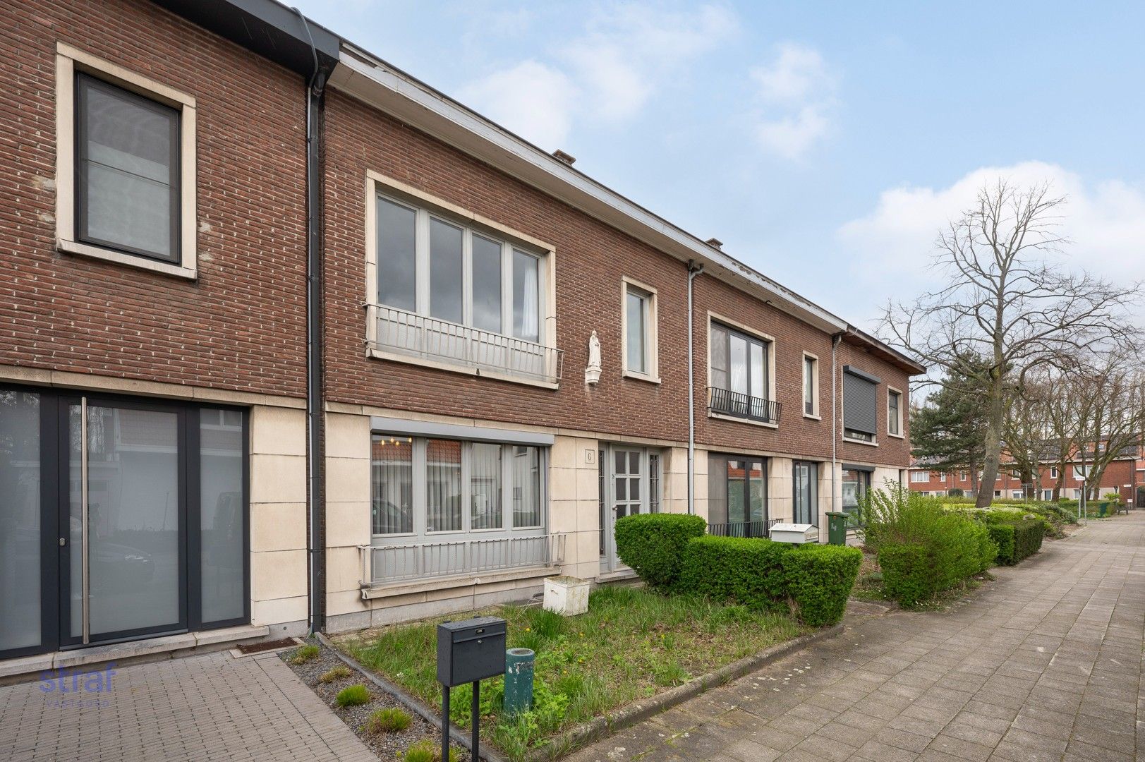 Grote woning met 4 slaapkamers en tuin foto 14