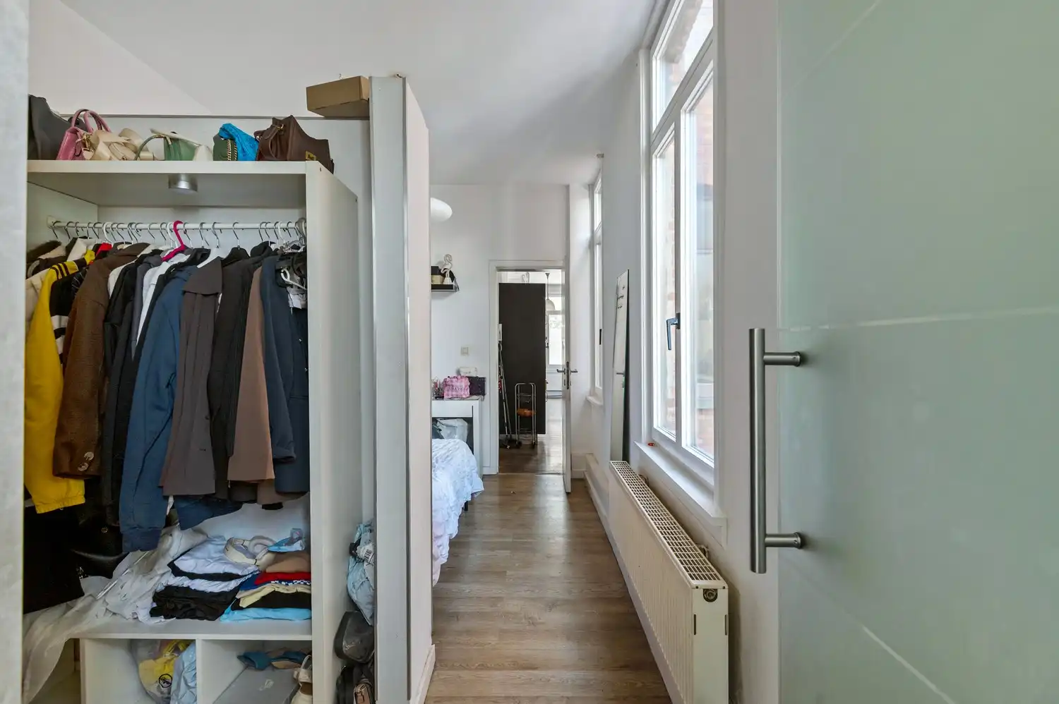 Verzorgd 1 slaapkamer appartement op uitstekende locatie! foto 13
