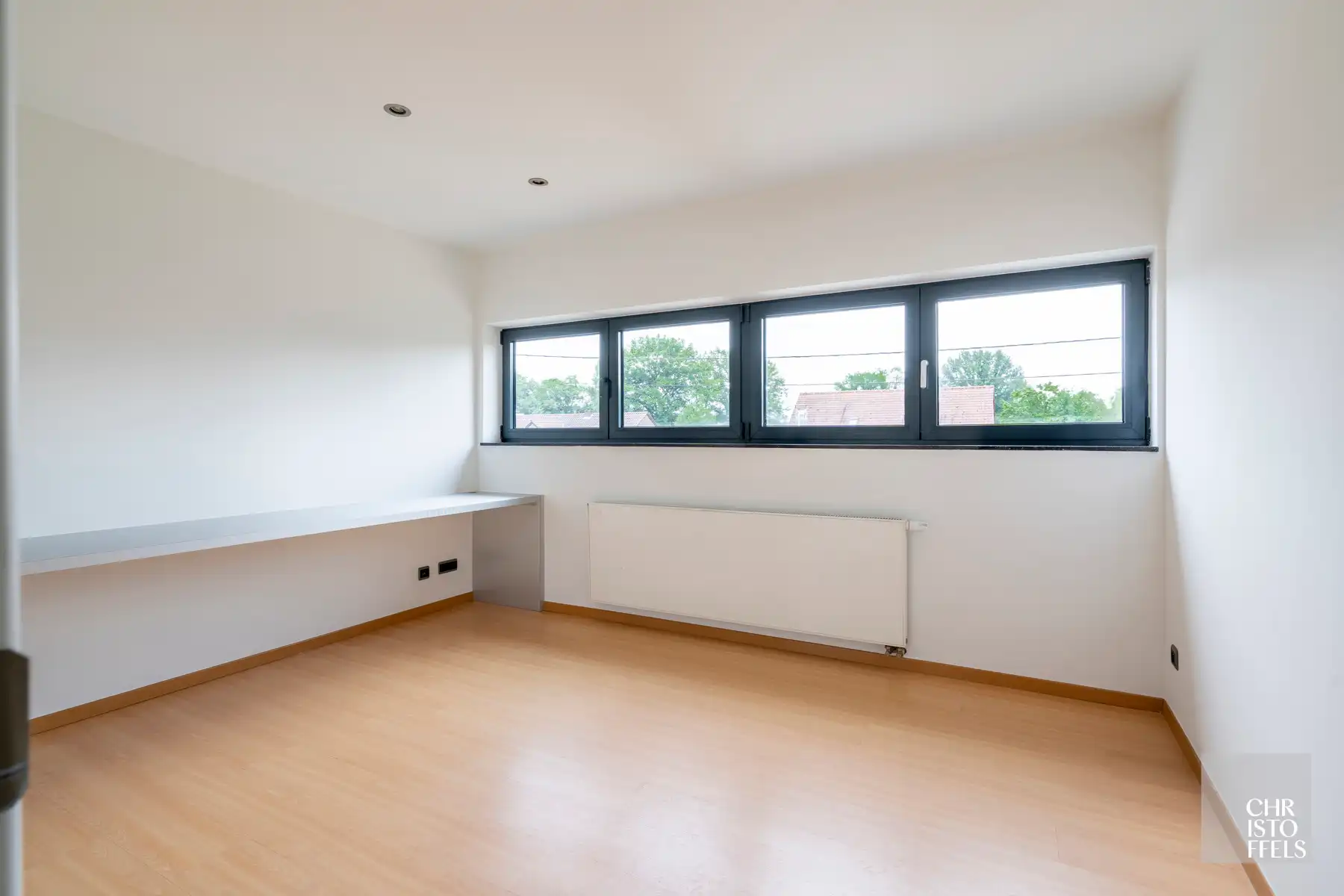 Tijdloze villa (405 m²) met zwembad, magazijn en weiland op 4.858 m²! foto 23