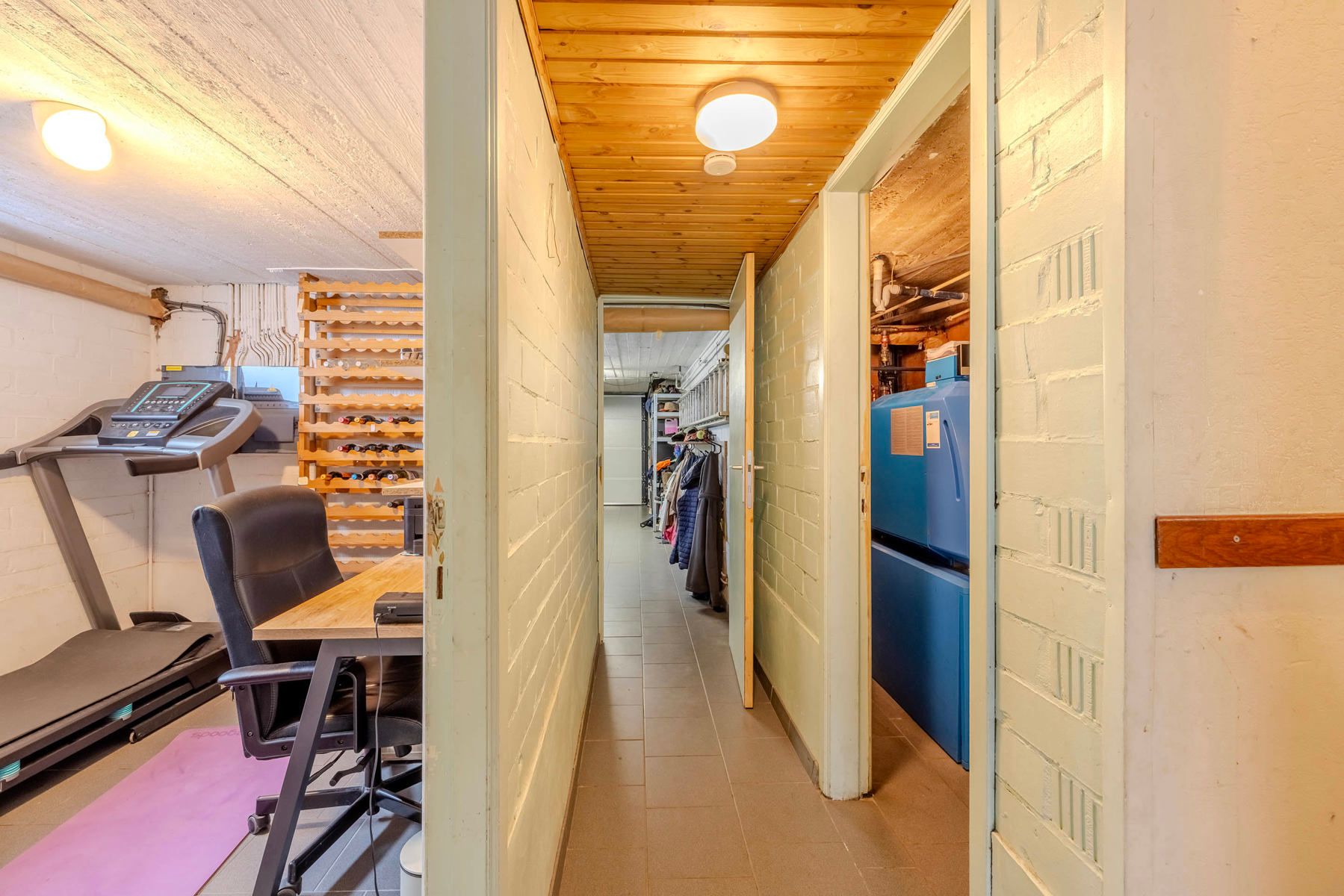 Rustig gelegen, gerenoveerde woning met o.a. 4 slaapkamers foto 27