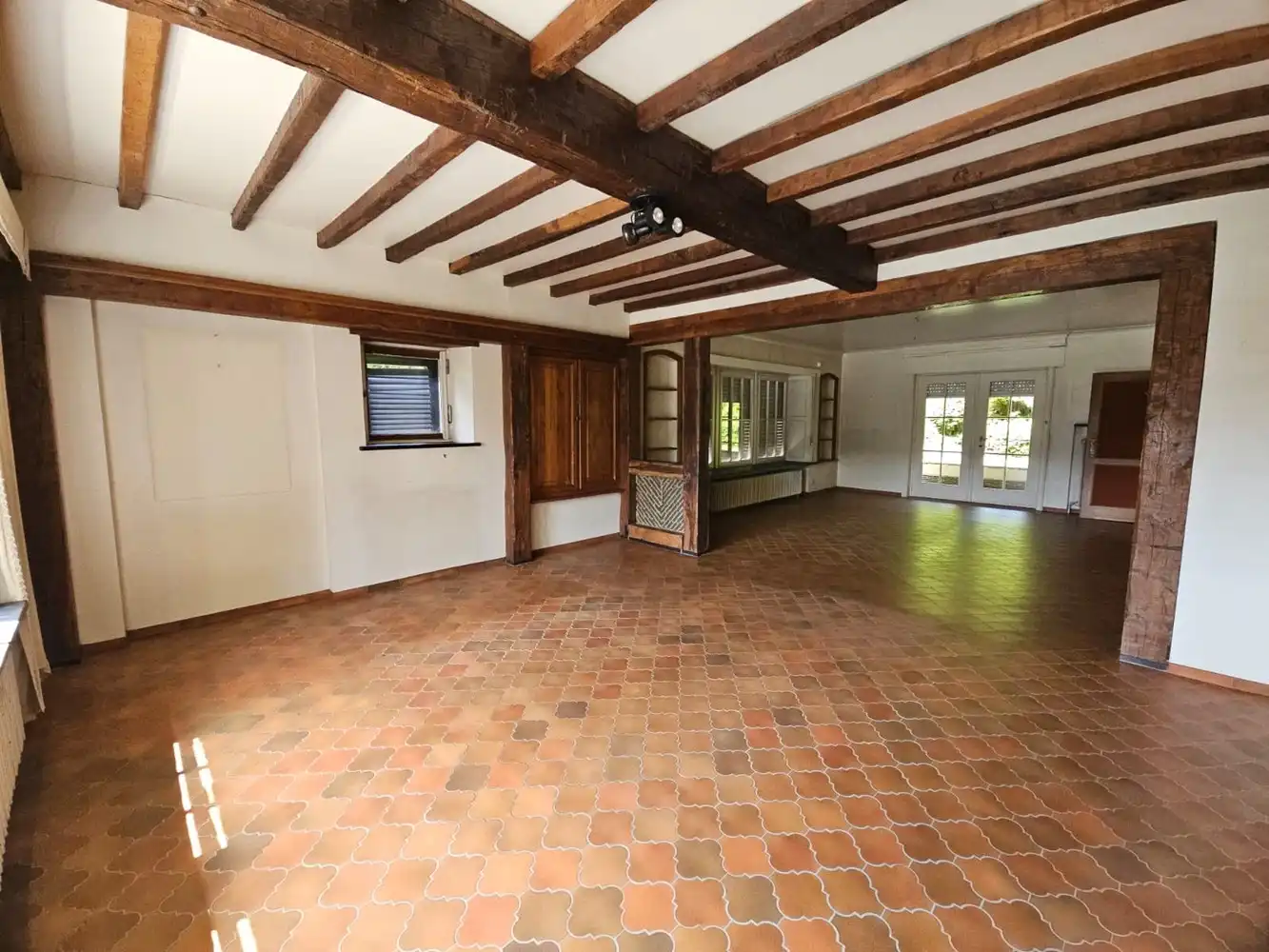 Charmante, te renoveren villa op gunstige locatie foto 11