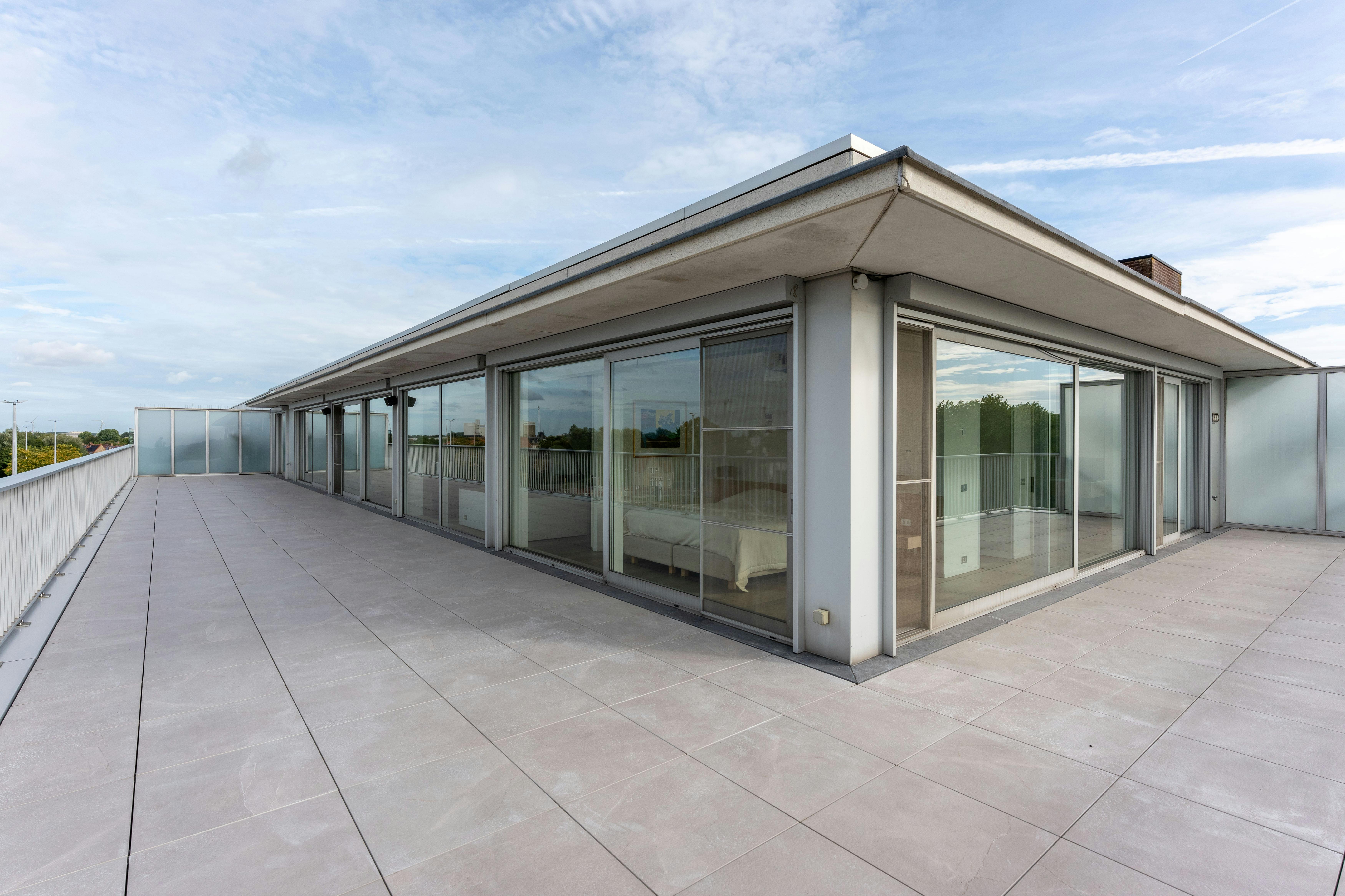 Luxueus penthouse appartement (215m² + 120m² terras) te Brugge  foto 3
