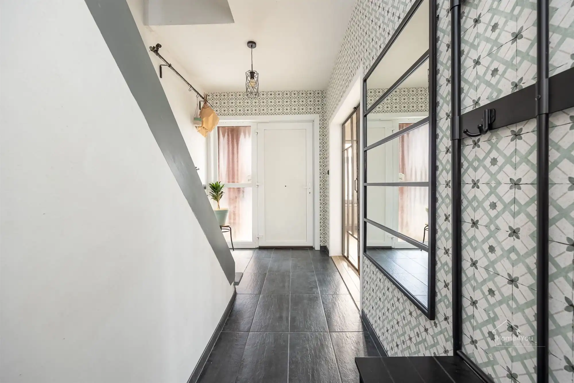 HOB met 4 slaapkamers en 2 badkamers foto 11