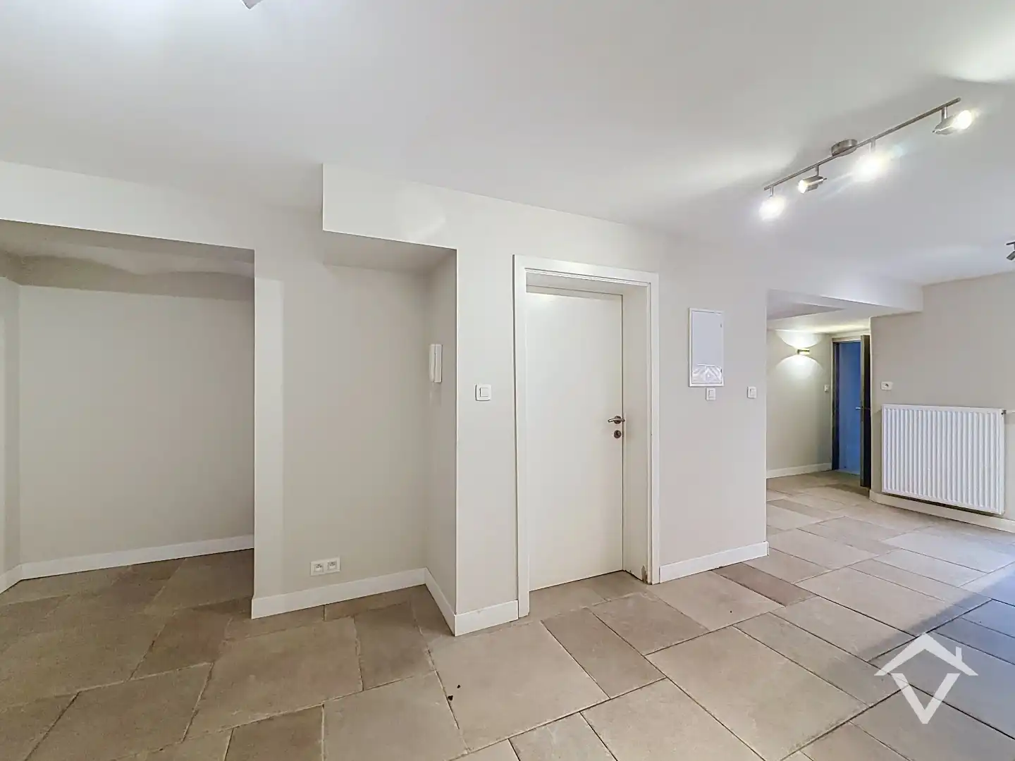 Gerenoveerd appartement in centrum Oostende met 2 slaapkamers foto 2