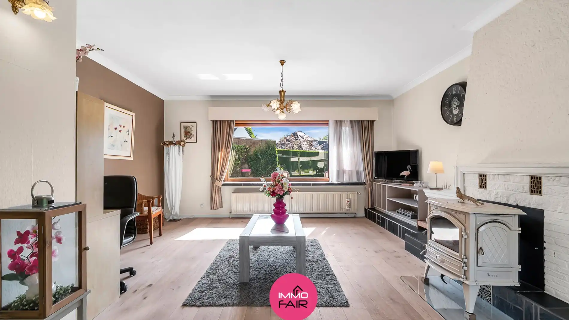 Charmante vrijstaande woning met 4 slaapkamers en aparte entiteit foto 5