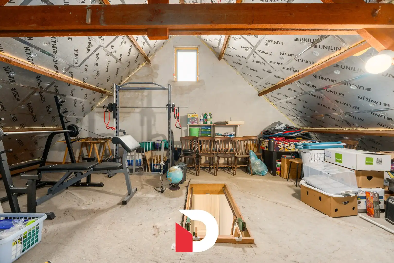 Ruime en volledig instapklare halfopen woning met praktijk op 960 m² grond foto 24