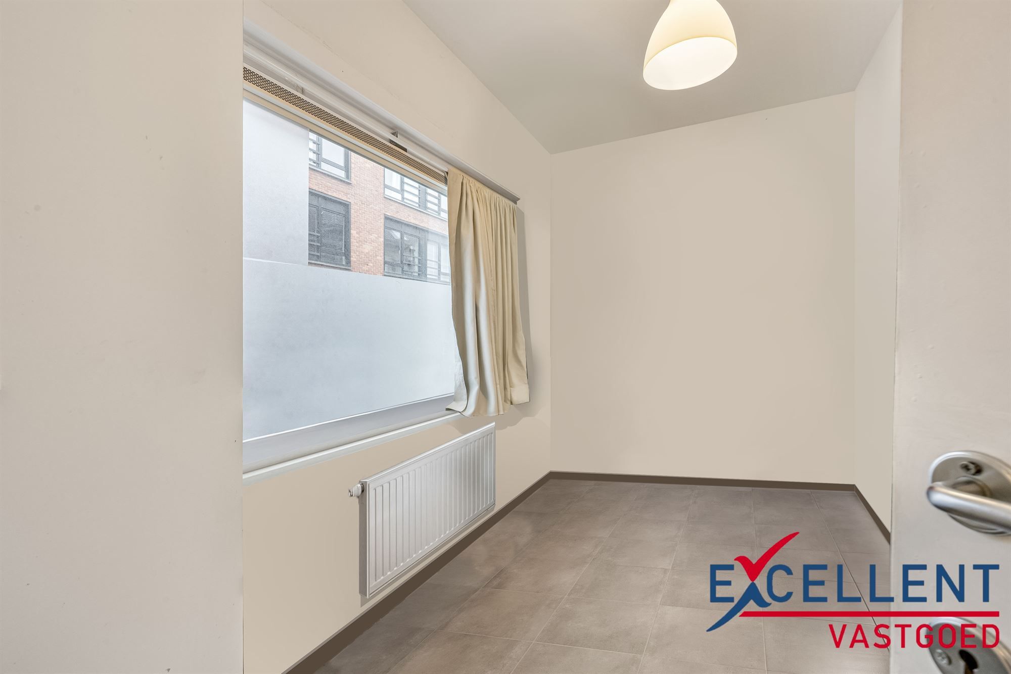 Gezellige rijwoning in centrum Deinze te koop foto 6