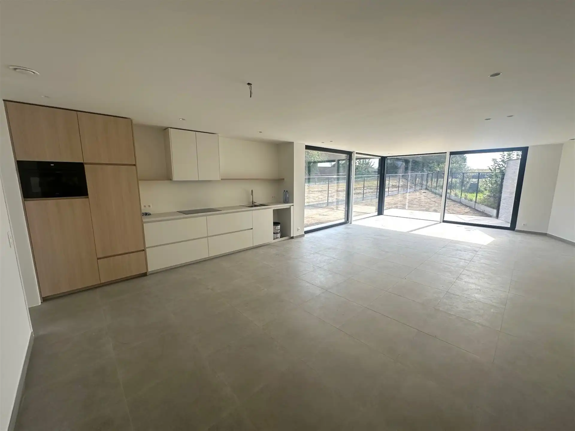 Prachtige nieuwbouwwoning met 3 slaapkamers foto 3