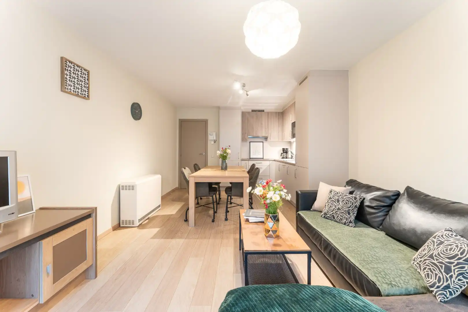 Rustig gelegen 2-slaapkamerappartement in een recent gebouw nabij zee en station – EPC B foto 2