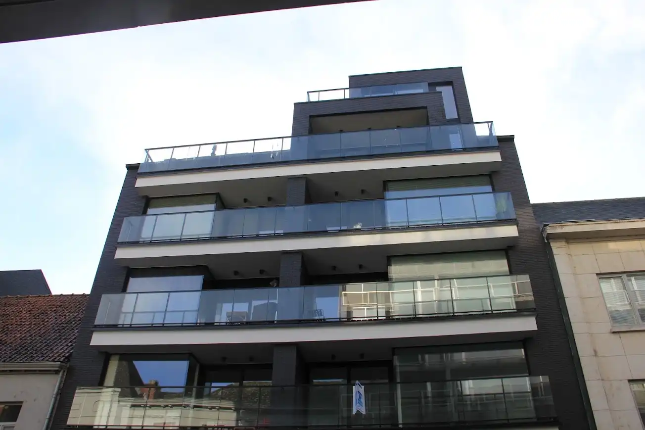 Lichtrijk duplex-appartement te huur in centrum Deinze foto 10