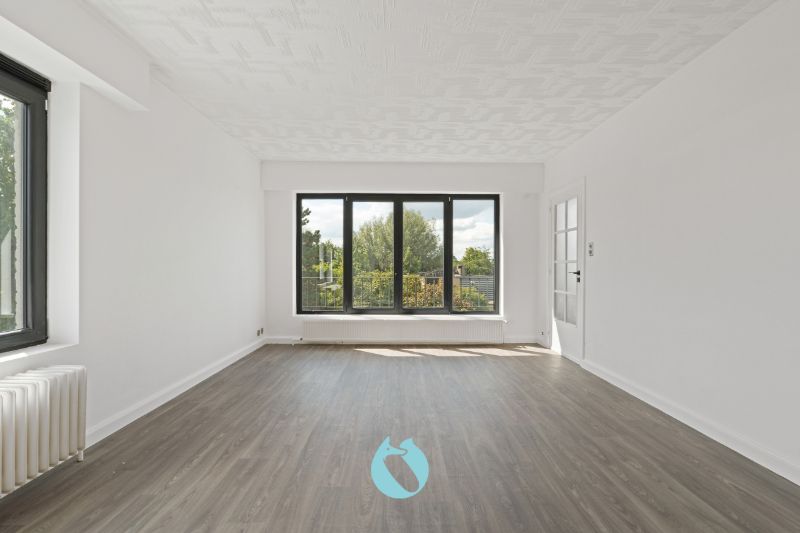 Rustig gelegen appartement met 2 slaapkamers foto 2
