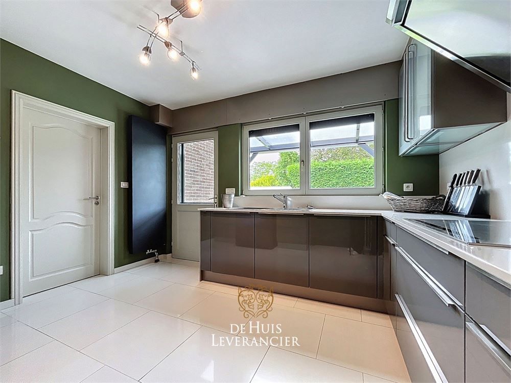 Exclusief wonen in Kontich ? Luxe, rust & ruimte met tuin met zwembad te koop ! foto 13