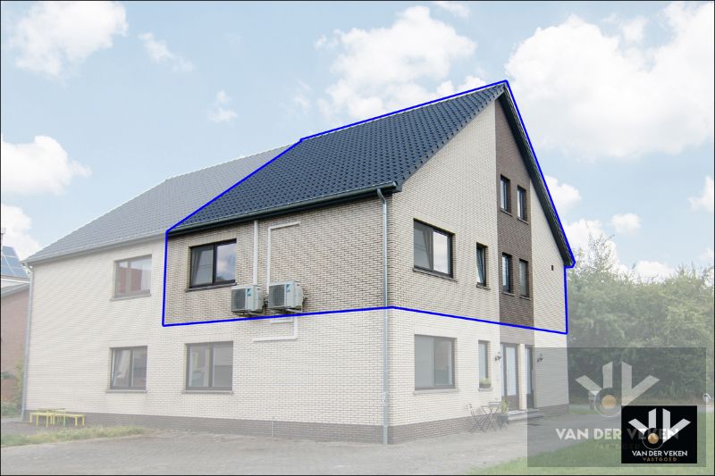 Op te frissen en ruim 2-SLPKAPP op de 1e verdieping  (met uitbreidingsmogelijkheden op zolder) rustig en toch centraal gelegen in het centrum van de Halveweg in Zonhoven foto 16