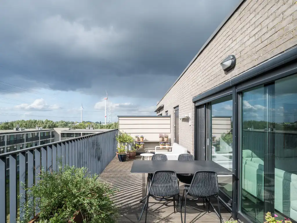 Lichtrijke penthouse met twee slaapkamers, ruime terrassen en indrukwekkende vergezichten foto 12