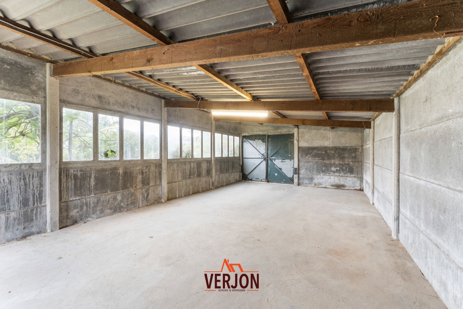 Woning met prachtige vergezichten op 2237m2 foto 20