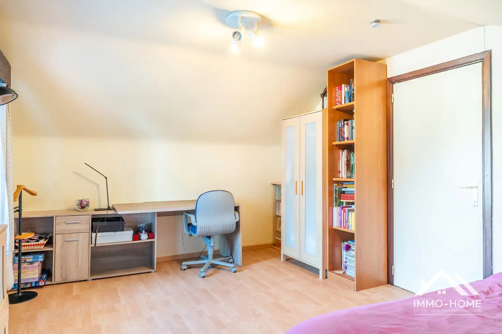 Vrijstaande woning op topligging bij Bourgoyen te Mariakerke foto 24