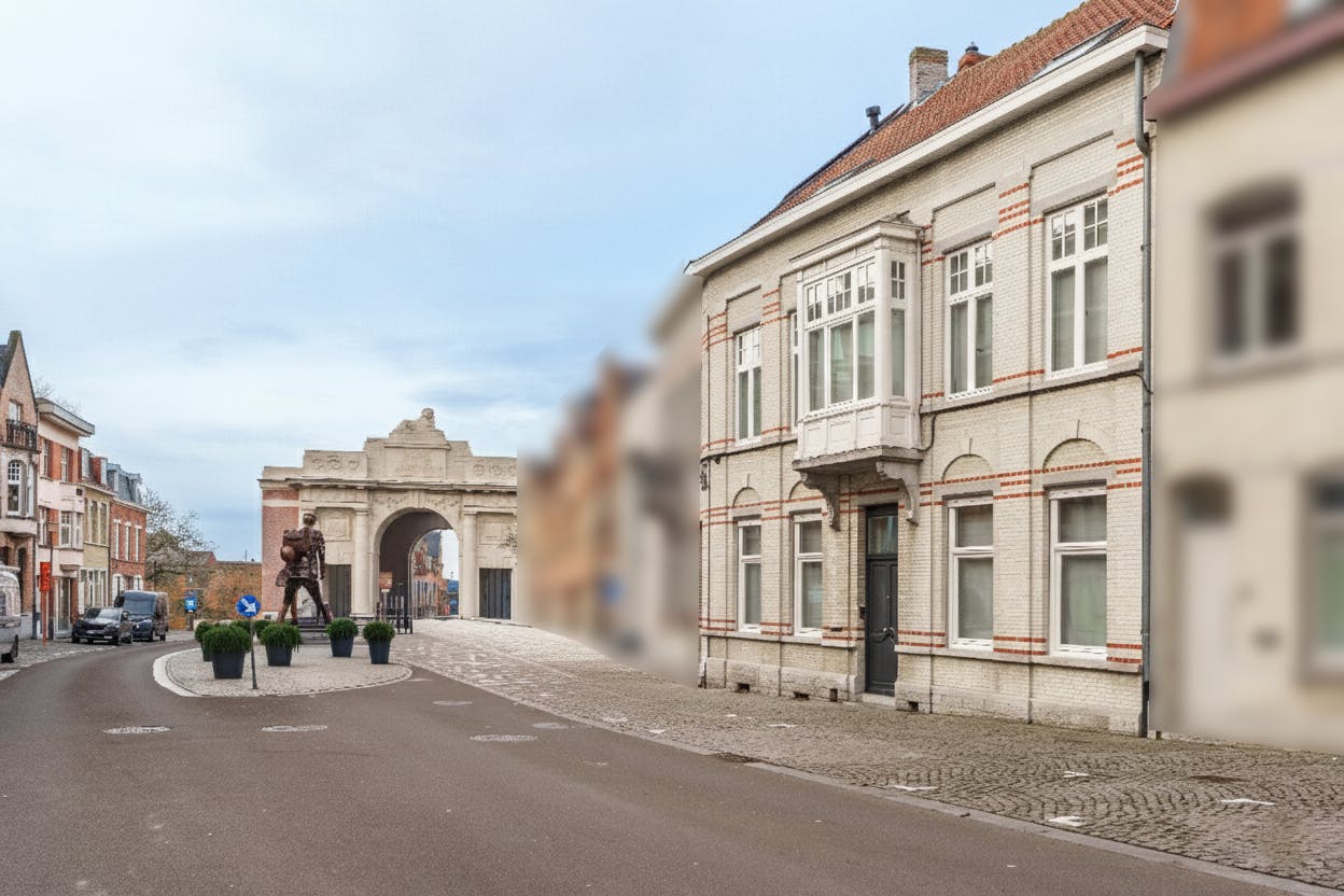 Magnifiek herenhuis te koop op 100m van de Menenpoort in Ieper foto 39