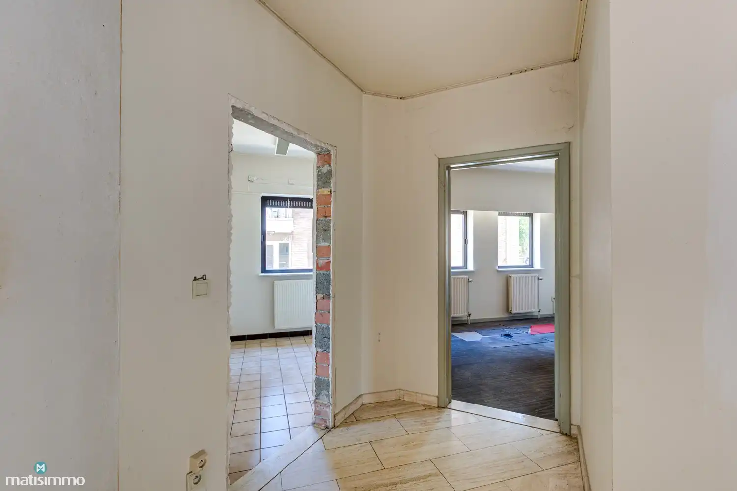 LICHTRIJK HANDELSPAND (174M2) MET VEEL VISIBILITEIT OP EEN TOPLOCATIE IN BEVERST foto 12