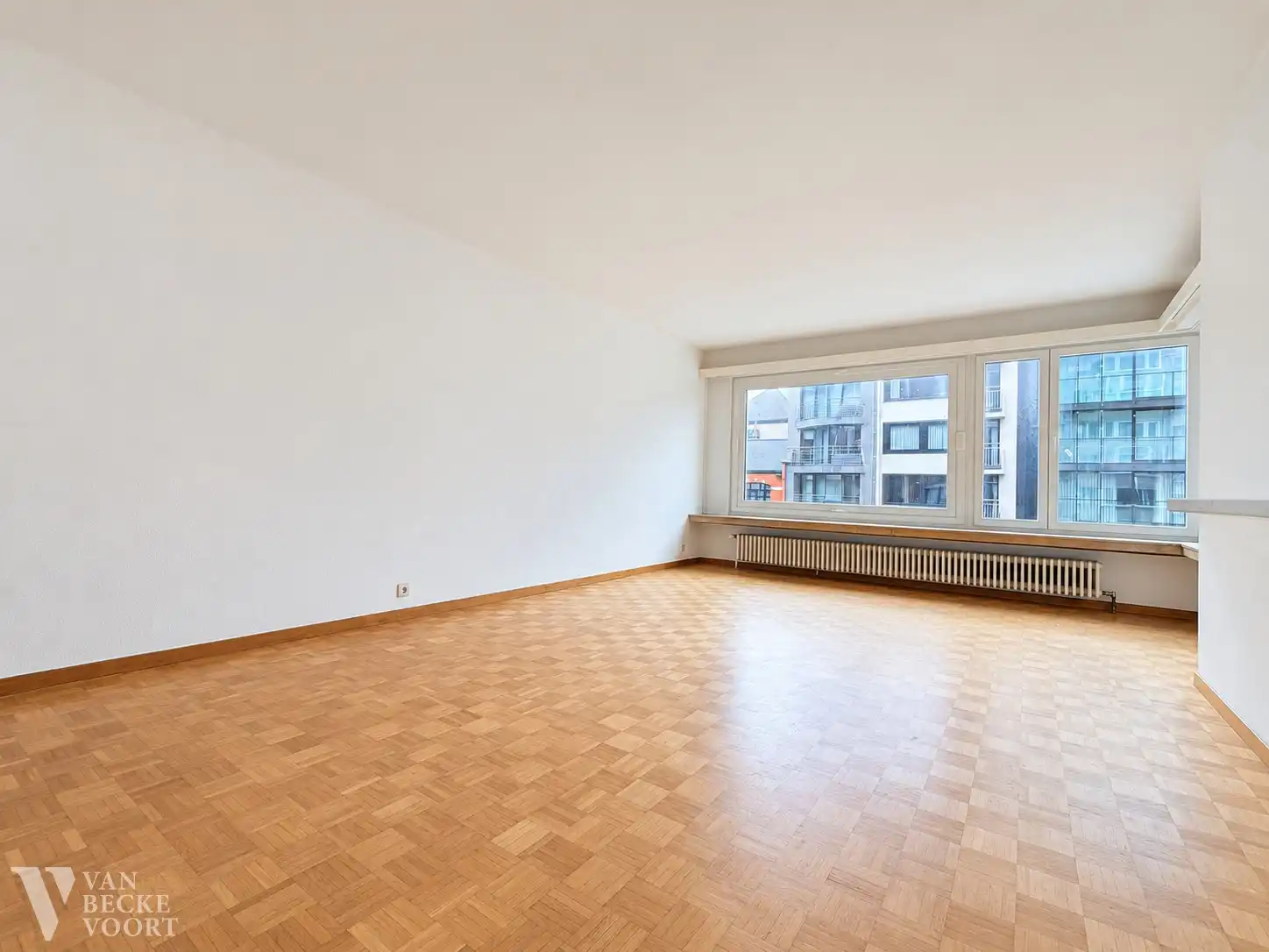 3-slaapkamerappartement met terrassen en uitzicht op de groene boulevard foto 3