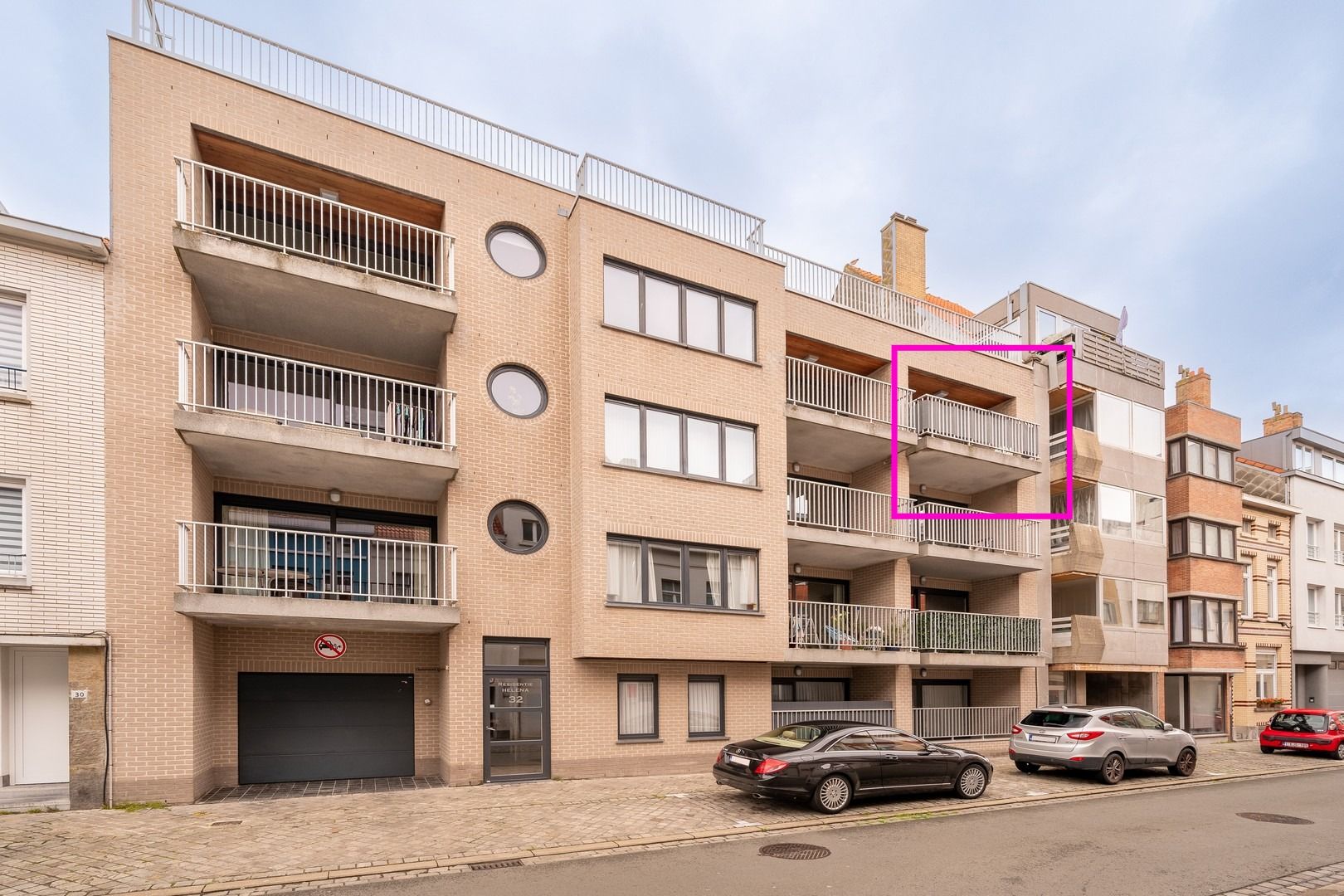 Instapklaar appartement met 3 slaapkamers en garage foto 3