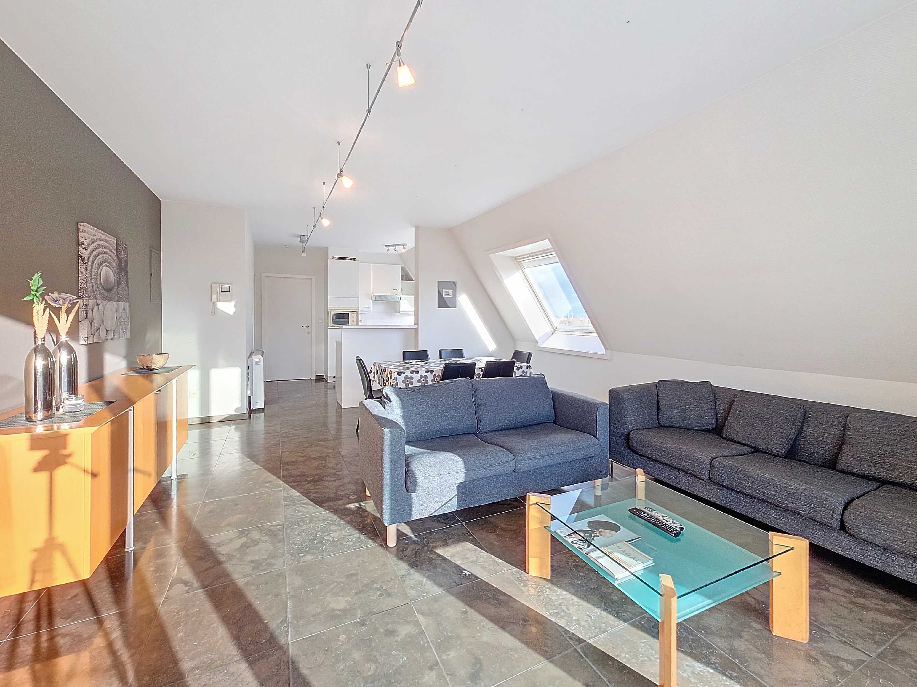Zuidgerichte penthouse met een schitterend duinenzicht te Nieuwpoort foto 3