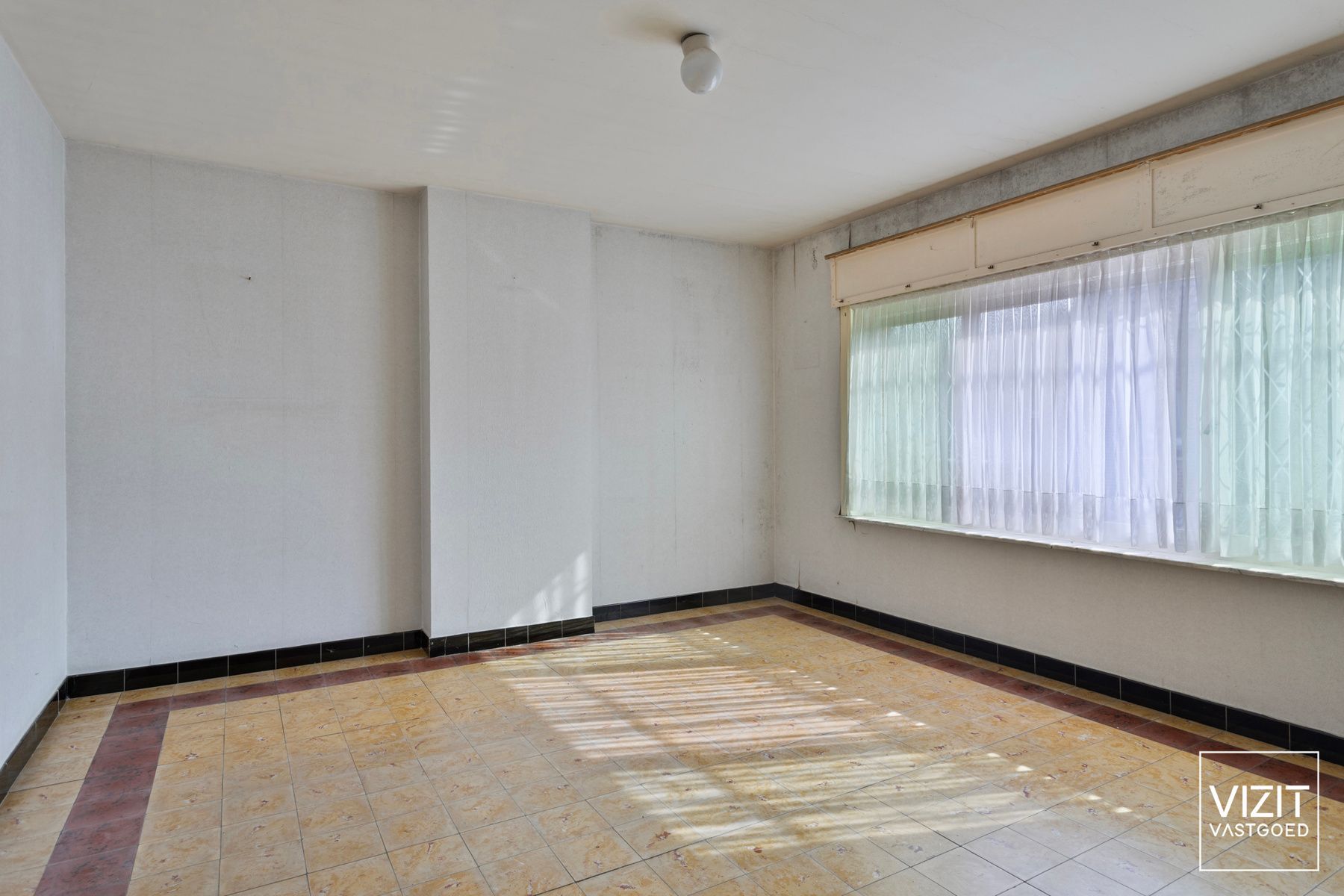 Te renoveren woning met potentieel in Denderhoutem foto 15