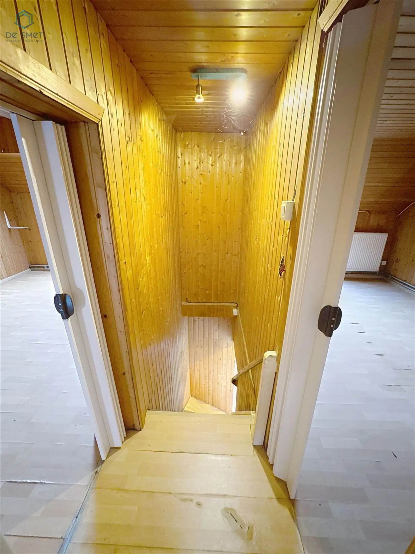 Rustig gelegen gezinswoning met 3 slaapkamers, garage en ruime tuin in Idegem foto 16