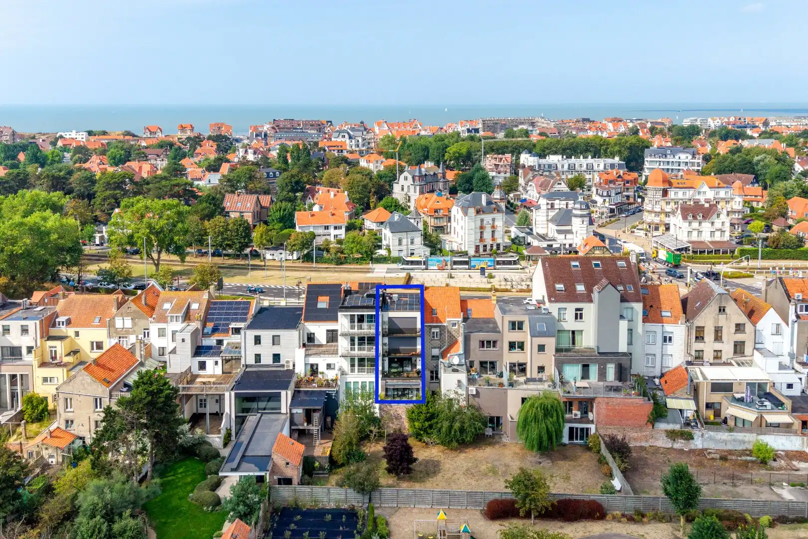 Handelspand met woonst of uitzonderlijke woning op toplocatie in De Haan foto 2