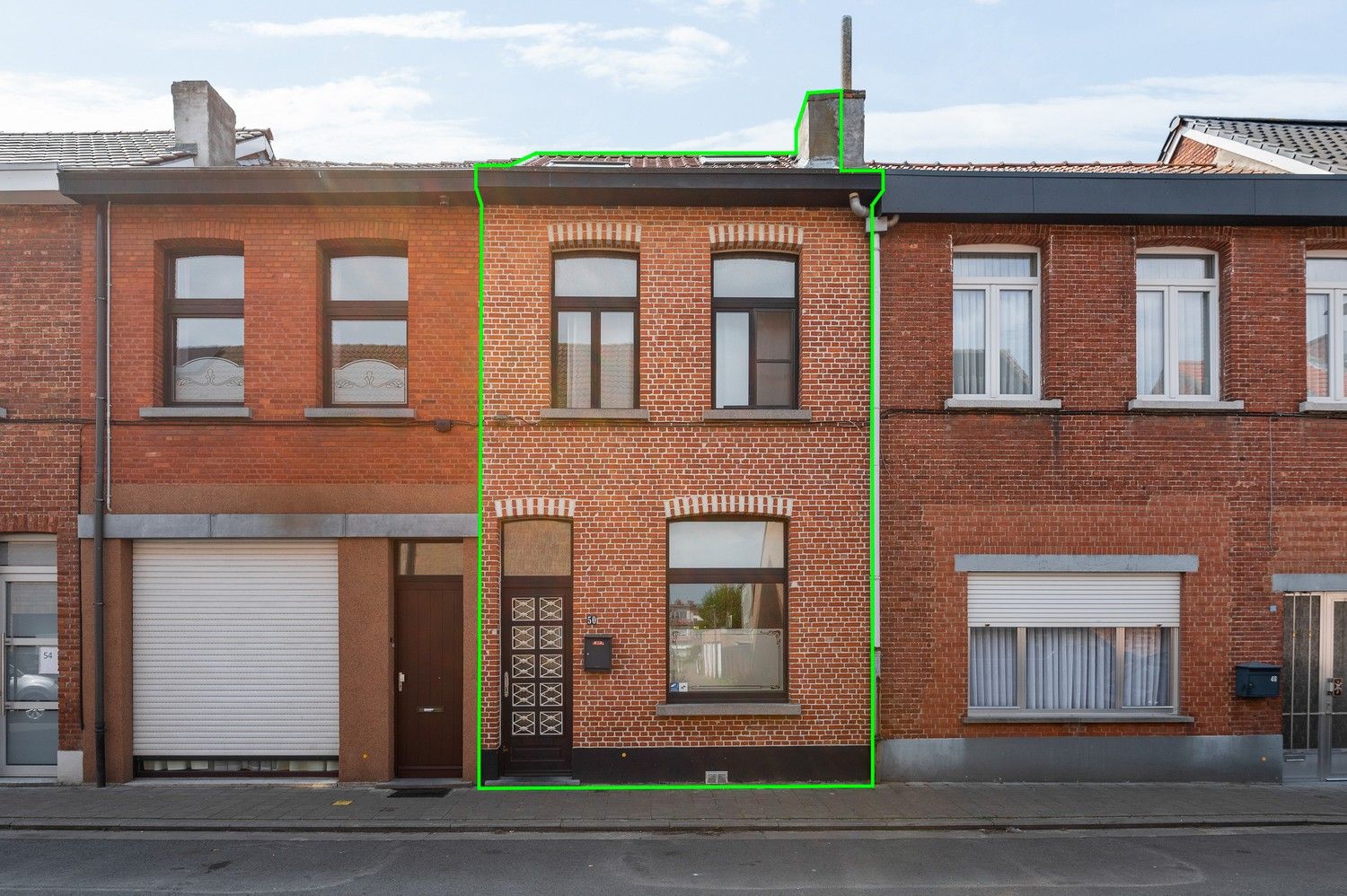 Charmante en lichtrijke woning met 2 slaapkamers en aangename groene tuin op toplocatie in Ekeren! foto {{pictureIndex}}