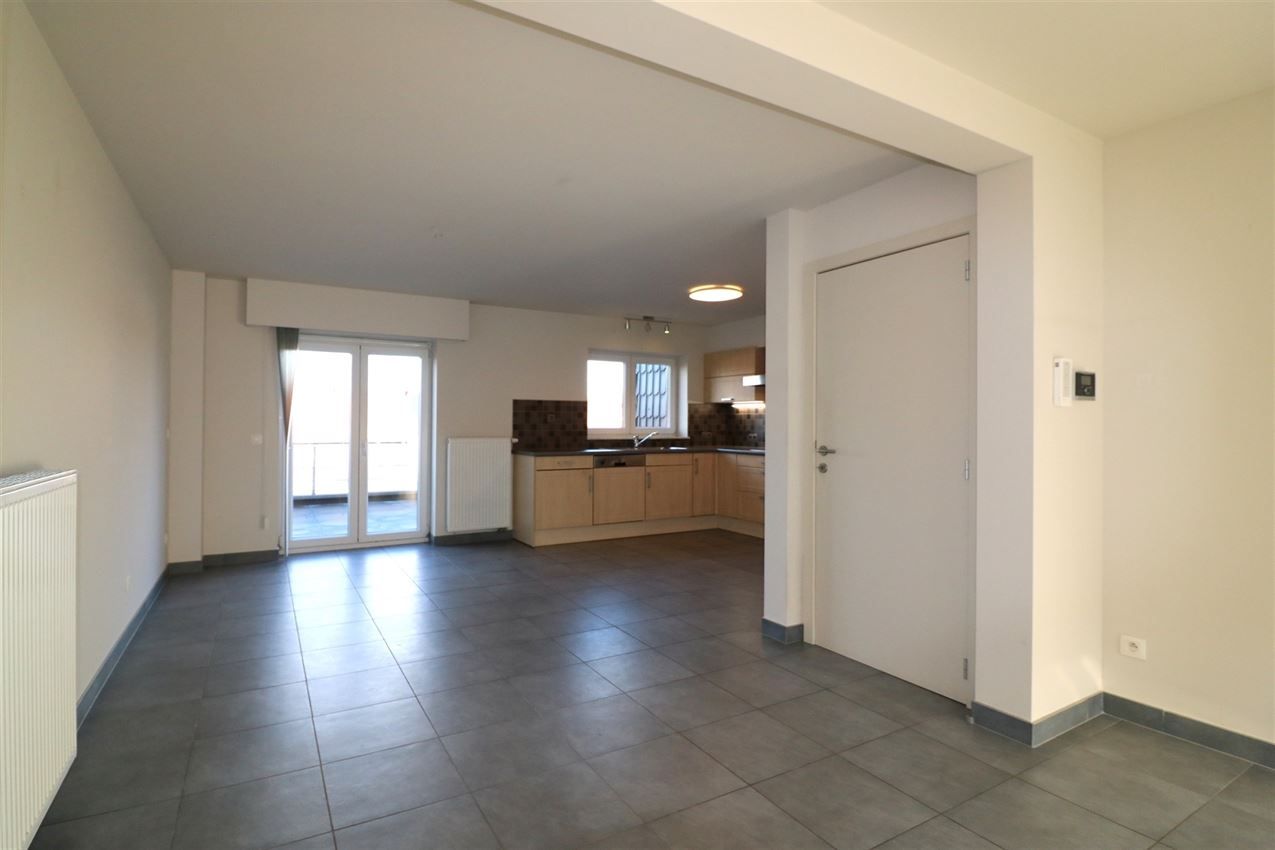 duplex met 2 slpk. en heel groot terras. Tip top ! foto 7