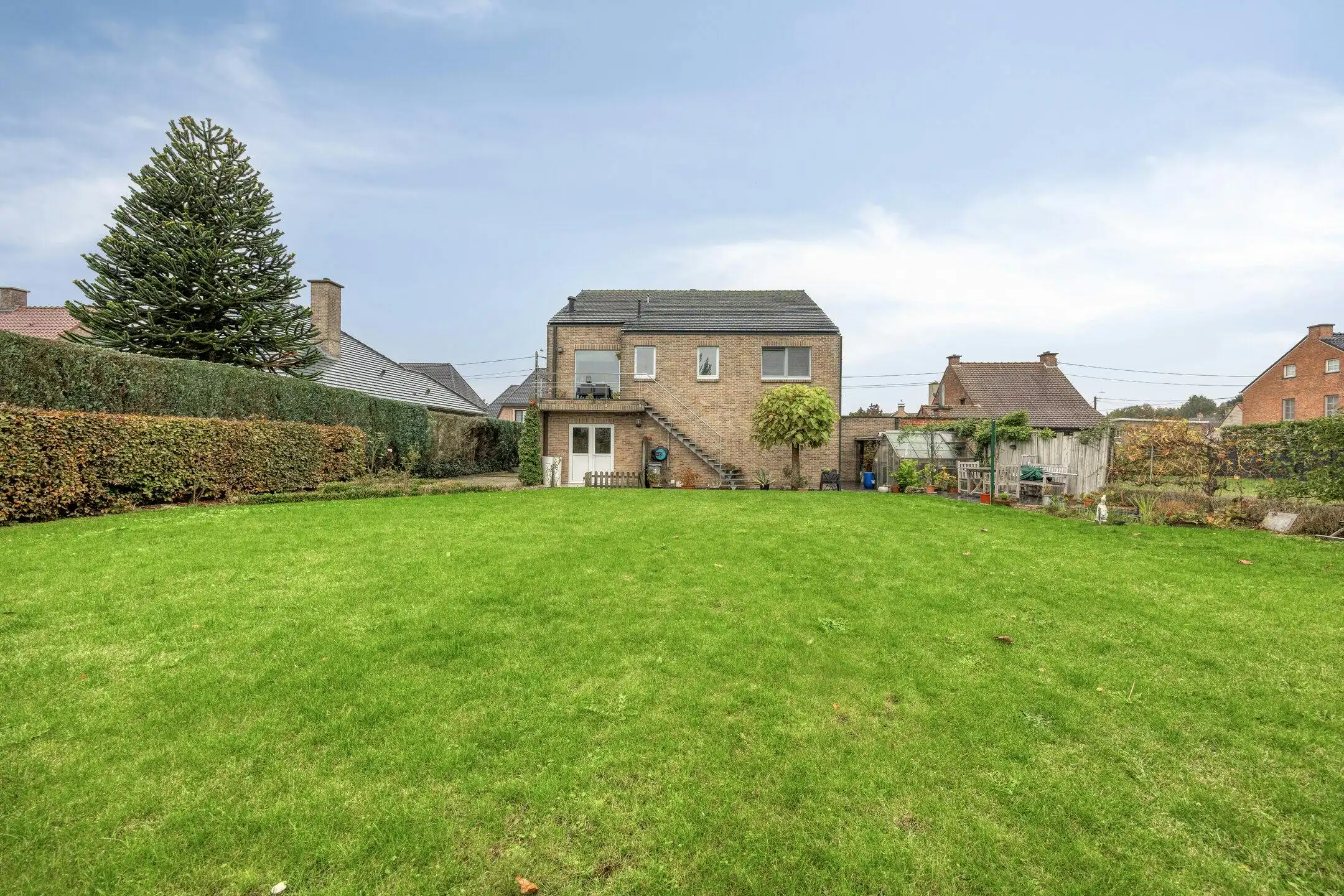 Ruime woning met tuin en handelsruimte of kantoor op glvl foto 36