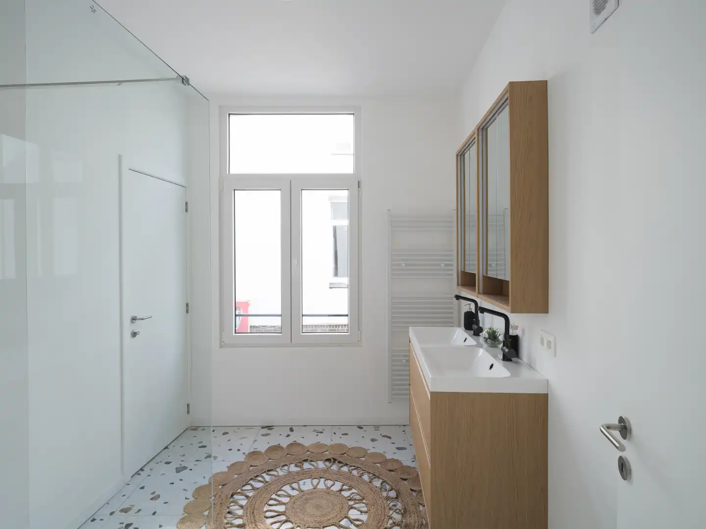 Gerenoveerde woning met drie slaapkamers aan de rand van Gent foto 9