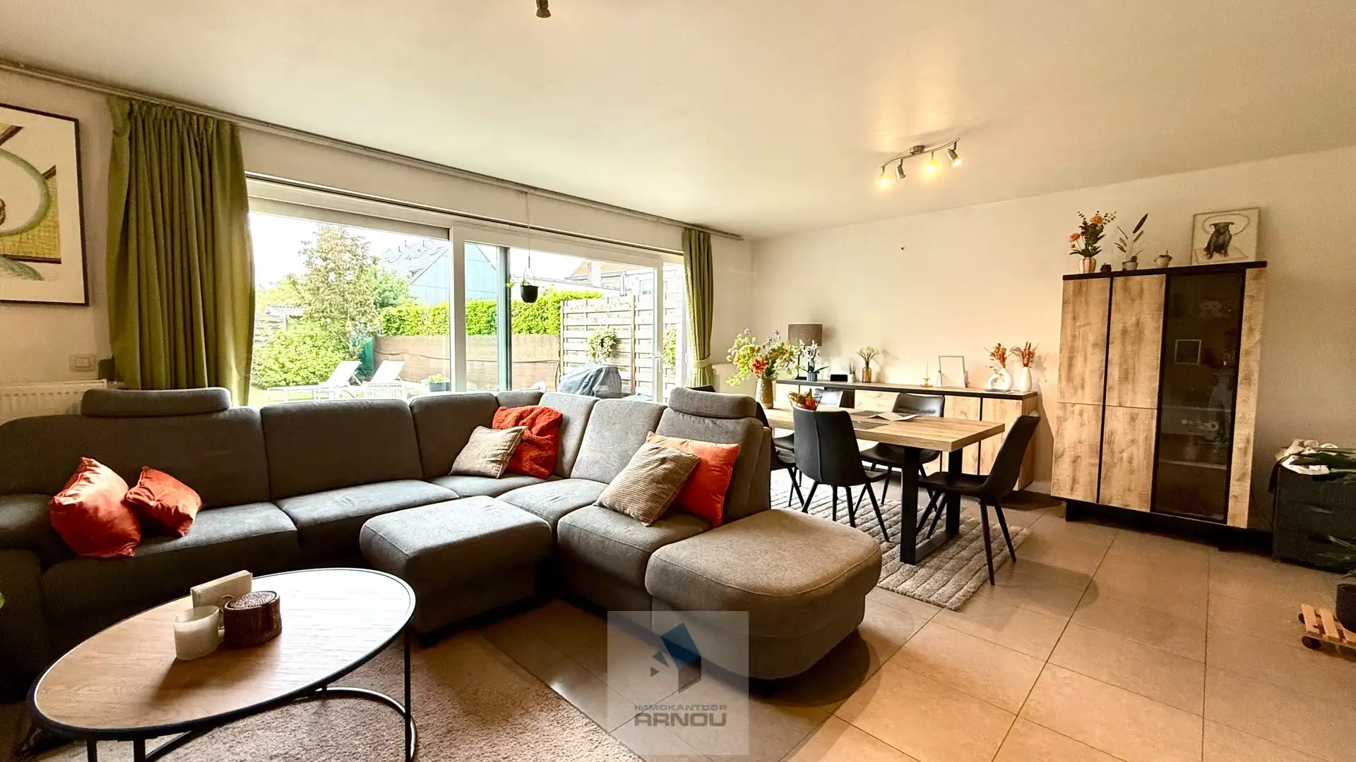 Gezellige woning met 3 slaapkamers en tuin foto 2